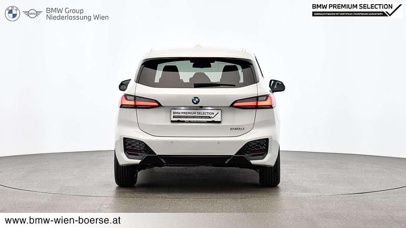Gebraucht BMW 218 Active Tourer Efficient Dynamics 150 PS (110 kW) 2024 Weiß Van / Kleinbus