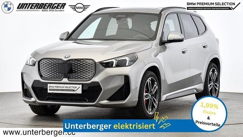 Gebraucht BMW iX1 M Sport 225 kW (306 PS) 2025 Silber SUV