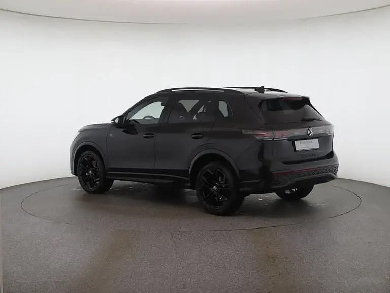 Gebraucht VW Tiguan Sport 193 PS (141 kW) 2025 Schwarz  metallic SUV