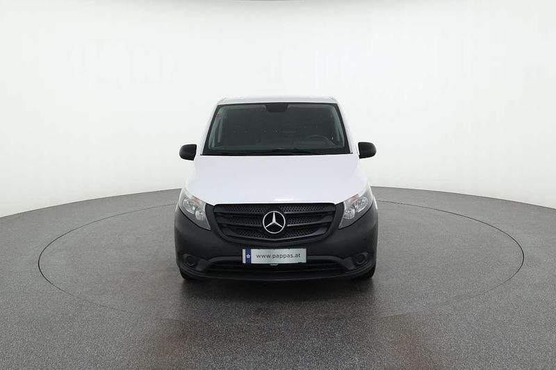 Gebraucht Mercedes Vito 163 PS (119 kW) 2021 Weiß Van