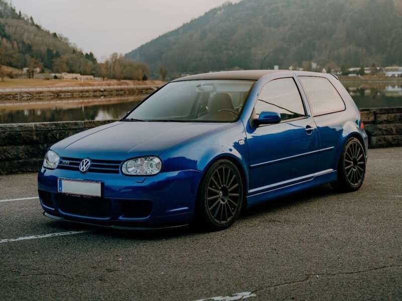 Blau Gebraucht 2003 VW Golf IV R Kleinwagen | € 40.000 - Bild 1/4