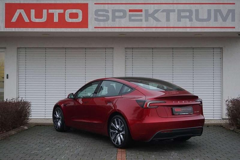 Gebraucht Tesla Model 3 Long Range AWD 324 kW (441 PS) 2024 Rot Limousine