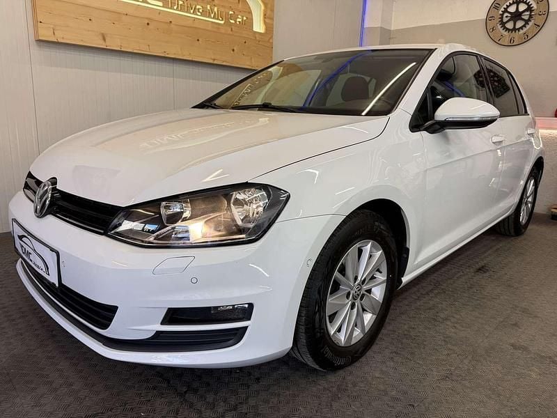 Weiß Gebraucht 2014 VW Golf VII Limousine | € 10.490 (Fairer Preis) - Bild 1/4