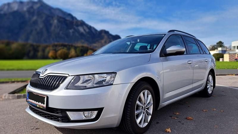 Silber Gebraucht 2013 Skoda Octavia Kombi | € 7.500 (Fairer Preis) - Bild 1/4