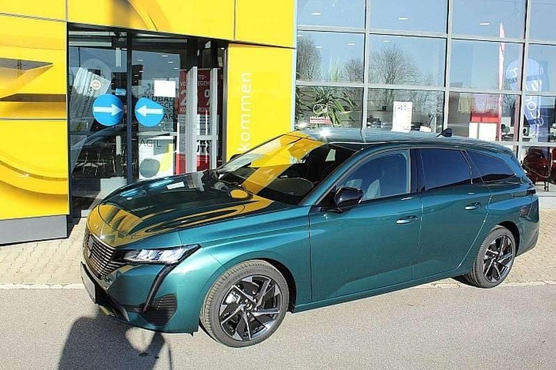 Gebraucht Peugeot 308 SW Allure 136 PS (100 kW) 2025 Blau Kombi