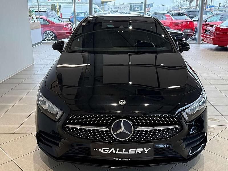 Gebraucht Mercedes A180 AMG line 116 PS (85 kW) 2018 Schwarz Limousine