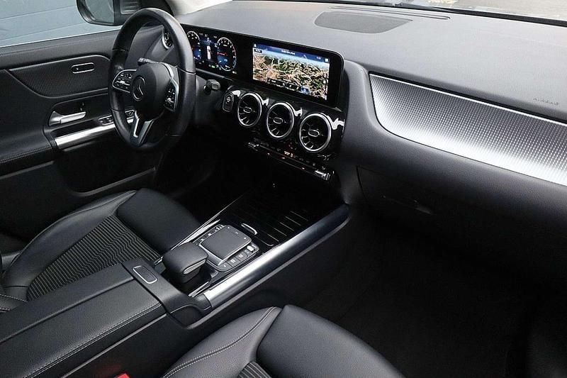 Gebraucht Mercedes GLA250 160 PS (117 kW) 2021 Grau SUV