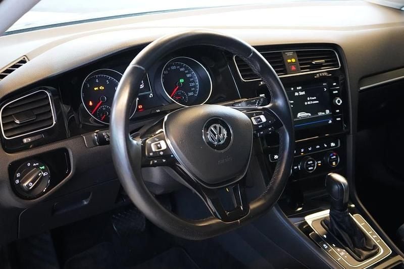 Gebraucht VW Golf VII Highline 150 PS (110 kW) 2019 Dunkelblau  metallic