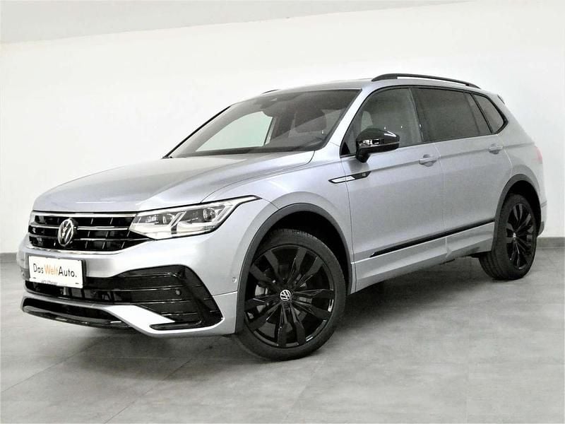 Silber Gebraucht 2024 VW Tiguan Allspace R-line SUV | € 49.980 (Teuer) - Bild 1/4