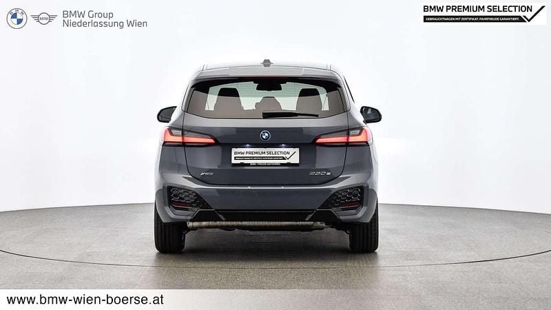 Gebraucht BMW 230e Active Tourer Efficient Dynamics 326 PS (239 kW) 2024 Grau Van / Kleinbus