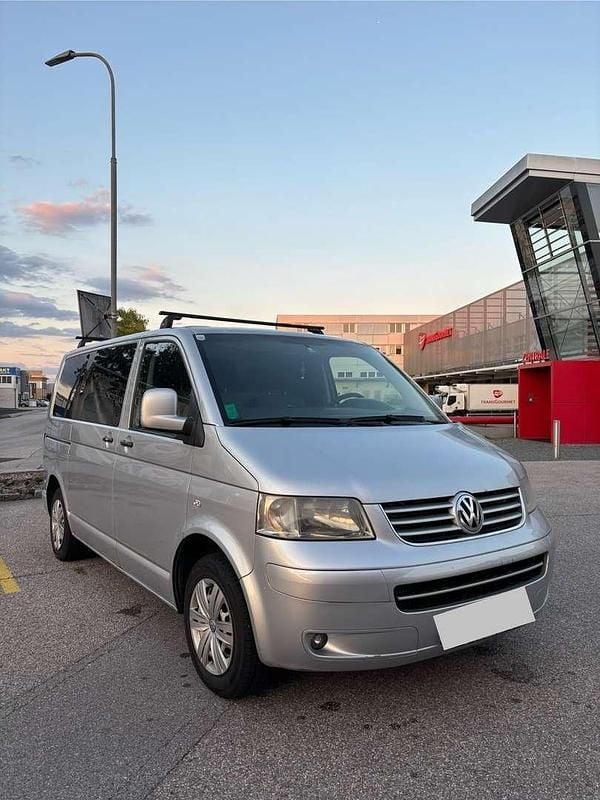 Gebraucht VW T5 131 PS (96 kW) 2006 Silber Van