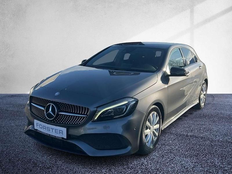 Gebraucht Mercedes A200 AMG line 136 PS (100 kW) 2017 Grau Limousine