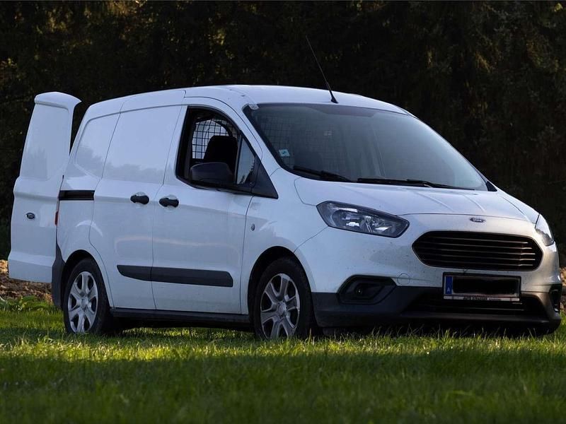 Weiß Gebraucht 2022 Ford Transit Basis Limousine | € 13.000 (Fairer Preis) - Bild 1/4
