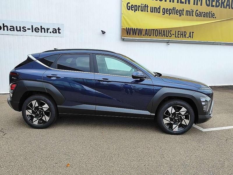 Gebraucht Hyundai Kona GO! 105 PS (77 kW) 2024 Blau SUV