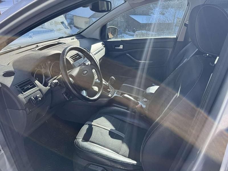 Gebraucht Ford Kuga Trend 136 PS (100 kW) 2008 SUV