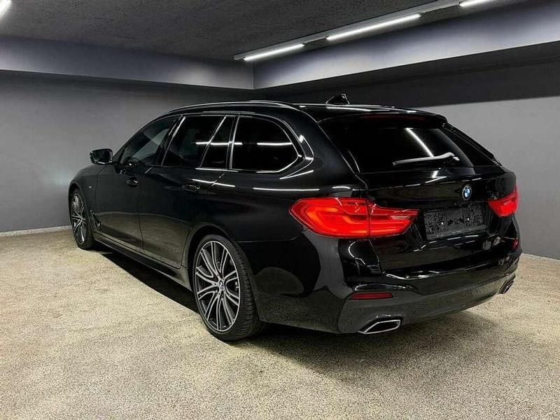 Gebraucht BMW 530 M Sport 265 PS (194 kW) 2020 Schwarz Kombi