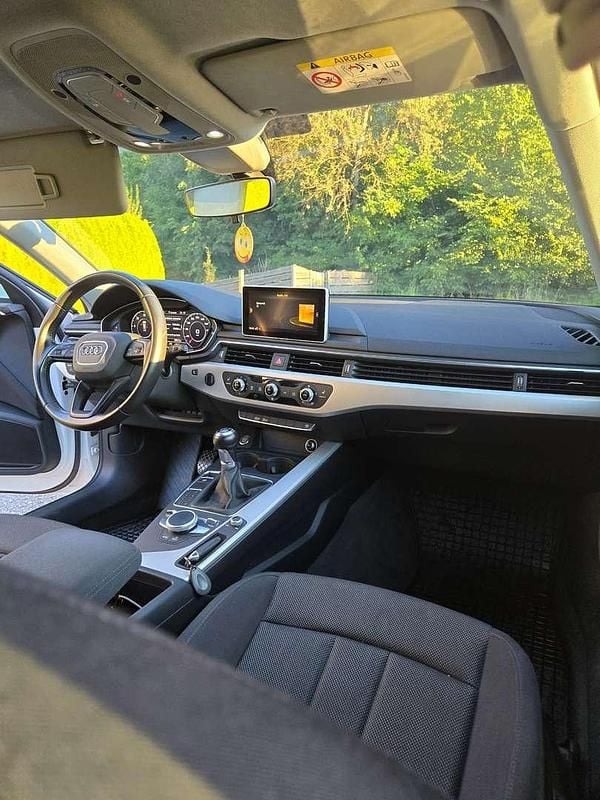 Gebraucht Audi A4 150 PS (110 kW) 2016 Weiß Kombi