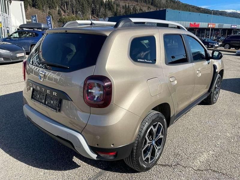 Gebraucht Dacia Duster Celebration 116 PS (85 kW) 2021 Beige SUV