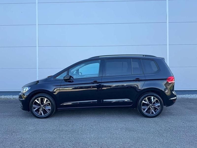 Gebraucht VW Touran Comfortline 116 PS (85 kW) 2020 Schwarz Van / Kleinbus