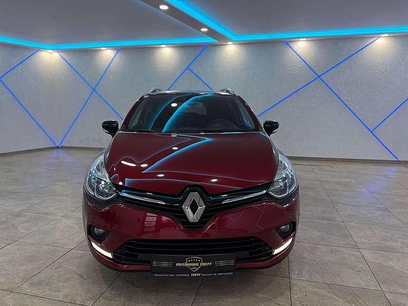 Gebraucht Renault Clio GrandTour LIMITED 90 PS (66 kW) 2018 Rot Kombi