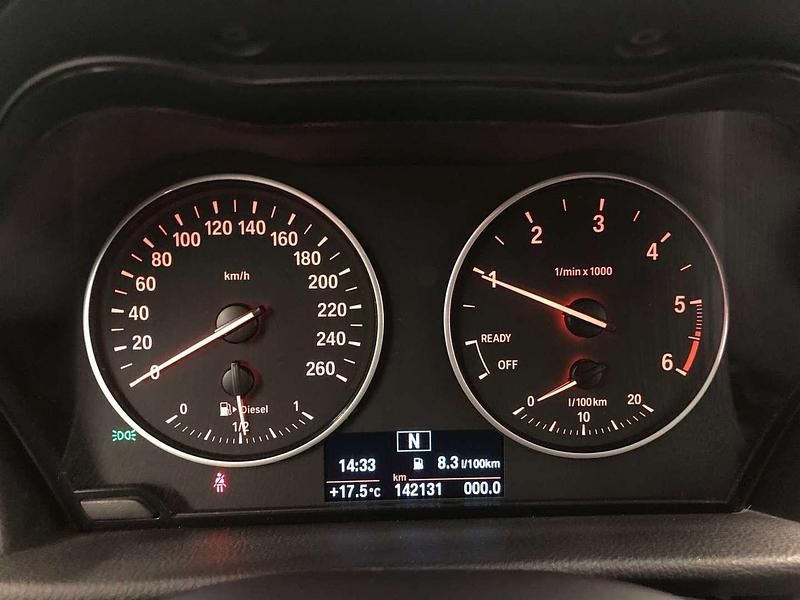 Gebraucht BMW 216 Active Tourer Efficient Dynamics 116 PS (85 kW) 2015 Schwarz Van / Kleinbus