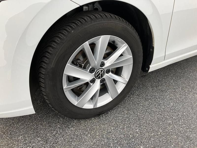 Gebraucht VW Golf VII Life 150 PS (110 kW) 2021 Weiss  normal Kleinwagen