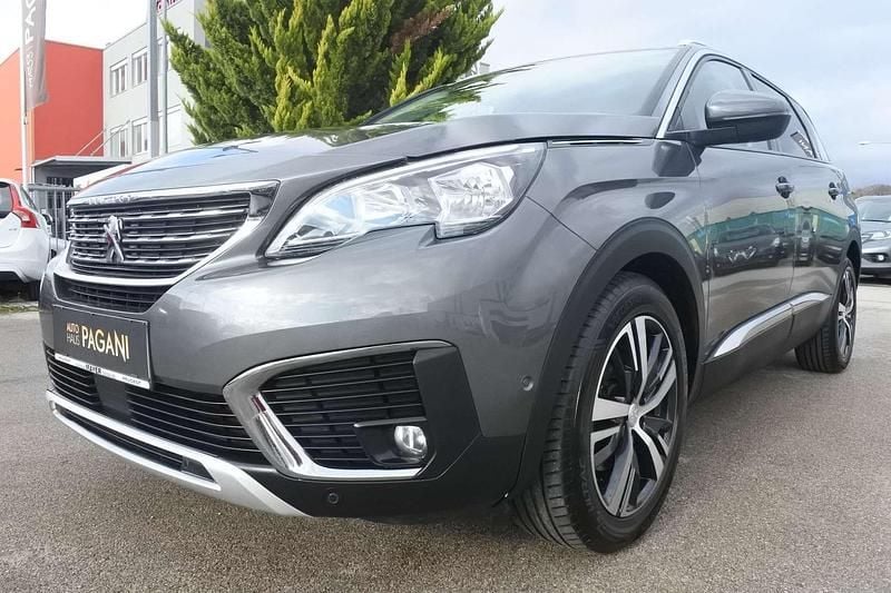 Grau Gebraucht 2017 Peugeot 5008 Allure SUV | € 15.495 (Guter Preis) - Bild 1/4
