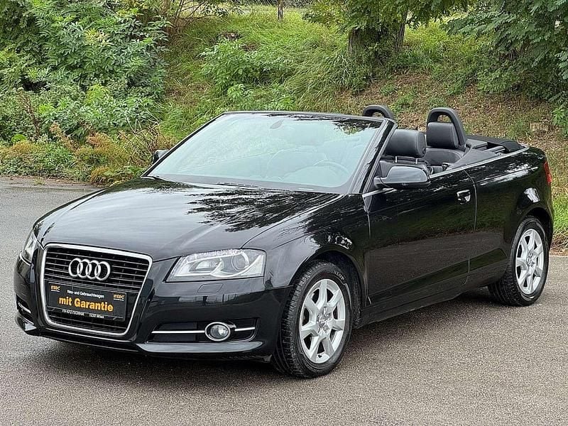 Schwarz Gebraucht 2011 Audi A3 Cabriolet Comfort Cabrio | € 12.900 - Bild 1/4