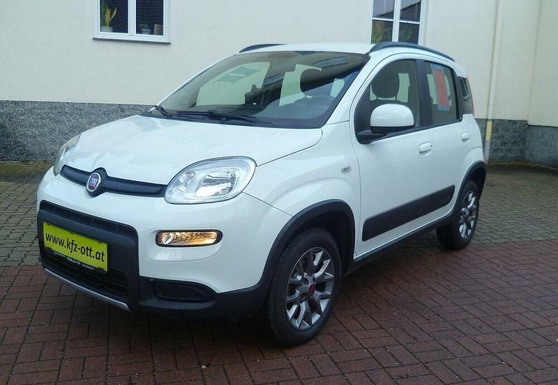 Gebraucht 2016 Fiat Panda 4x4 Kleinwagen | € 11.440 (Fairer Preis) - Bild 1/4