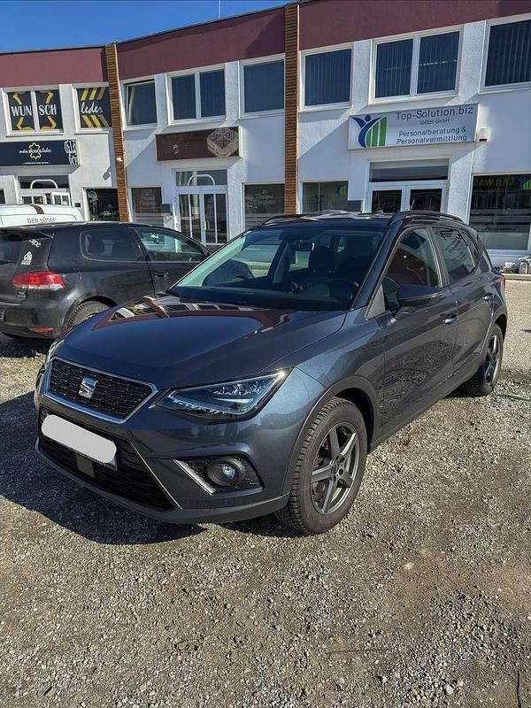 Gebraucht Seat Arona Style 95 PS (69 kW) 2020 Grau SUV