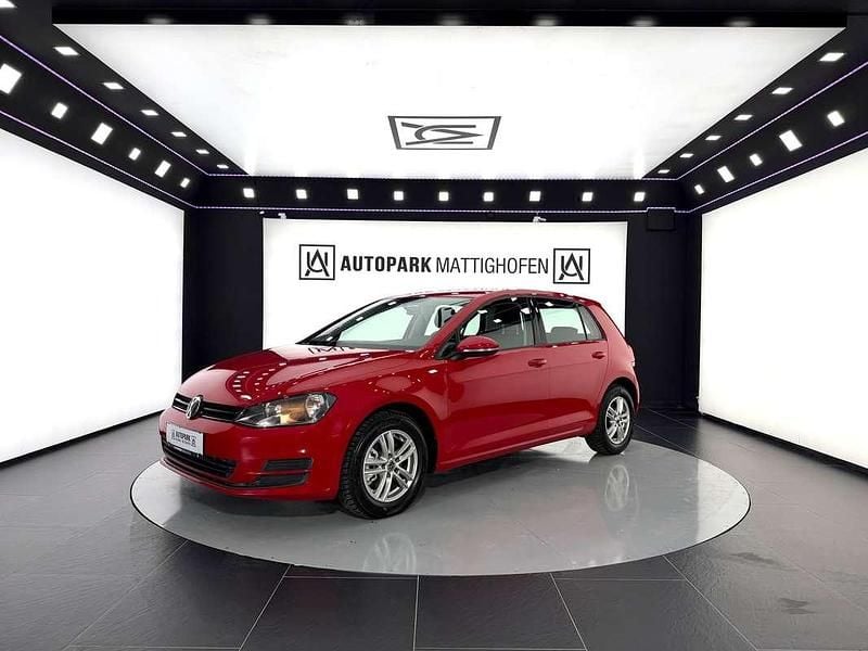 Gebraucht VW Golf VII 105 PS (77 kW) 2013 Rot Kleinwagen
