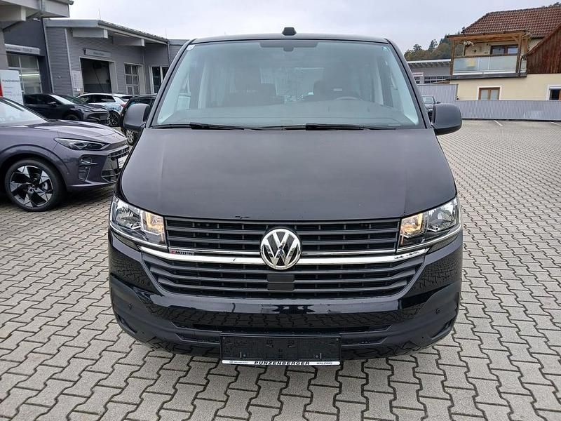 Gebraucht VW Multivan Trendline 150 PS (110 kW) 2021 Schwarz  metallicperleffektno Van