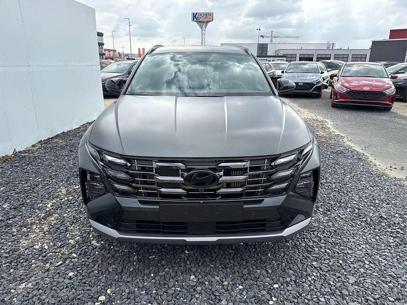 Neu Hyundai Tucson 159 PS (116 kW) 2025 Grün SUV