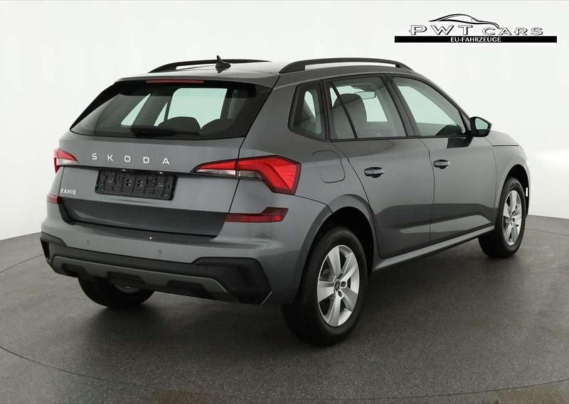 Neu Skoda Kamiq Selection 116 PS (85 kW) 2025 Grau SUV