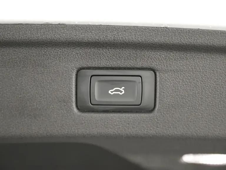 Gebraucht Audi A5 Sportback S-Line 204 PS (150 kW) 2023 Weiss  normal Kleinwagen