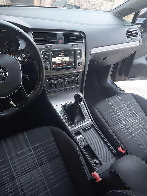 Gebraucht VW Golf VII LOUNGE 150 PS (110 kW) 2015 Schwarz Limousine