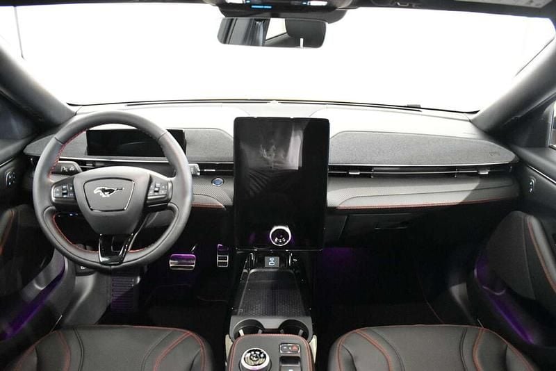 Gebraucht Ford Mustang Mach-E Standard Range 197 kW (269 PS) 2022 Orange SUV