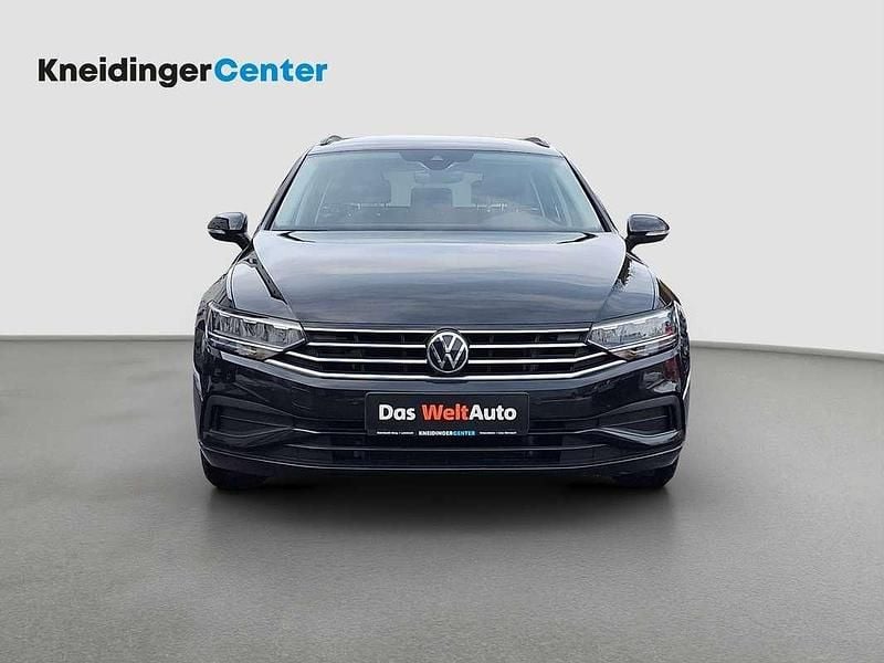 Gebraucht VW Passat Business 150 PS (110 kW) 2022 Schwarz Kombi