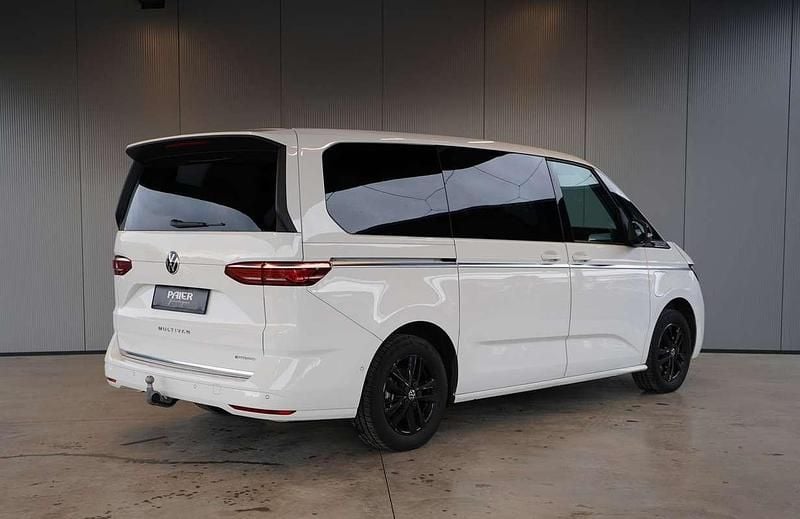 Gebraucht VW Multivan Style 218 PS (160 kW) 2024 Weiß Van