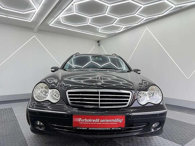 Gebraucht Mercedes C200 Avantgarde 163 PS (119 kW) 2006 Schwarz Kombi