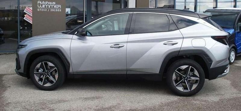 Gebraucht Hyundai Tucson GO! 160 PS (117 kW) 2024 Silber SUV