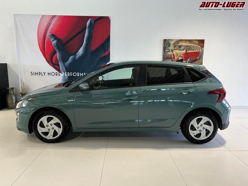 Neu Hyundai i20 GO! 79 PS (58 kW) 2025 Mangrove green pearl Kleinwagen