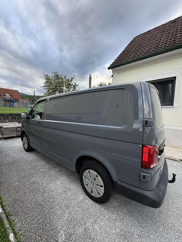 Gebraucht VW T6.1 150 PS (110 kW) 2020 Grau Van