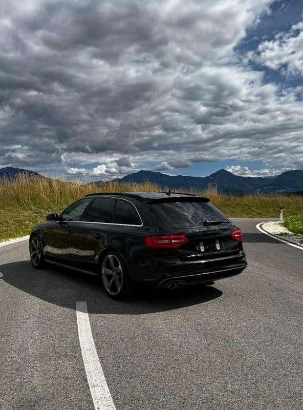 Gebraucht Audi A4 Sport 143 PS (105 kW) 2012 Schwarz Kombi