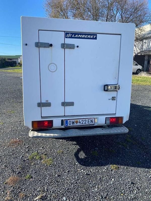 Gebraucht Peugeot Partner Family 90 PS (66 kW) 2013 Weiß Van / Kleinbus