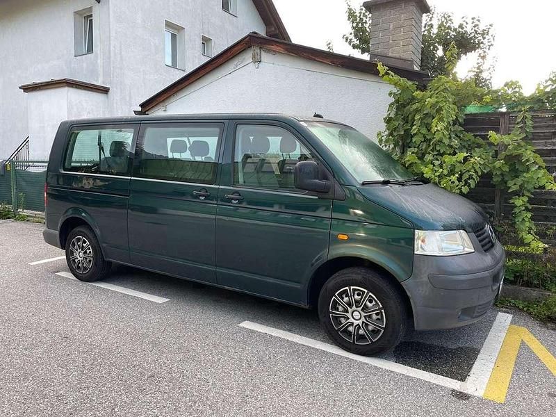 Grün Gebraucht 2006 VW Caravelle Van / Kleinbus | € 7.000 (Superpreis) - Bild 1/4