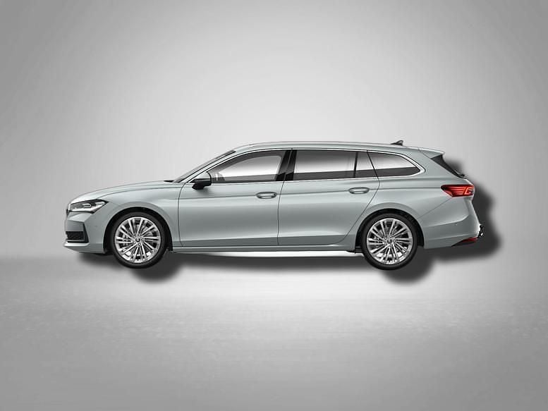 Neu Skoda Superb LAURIN & KLEMENT 193 PS (141 kW) 2026 Kombi