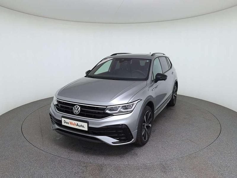 Gebraucht VW Tiguan Allspace R-line 150 PS (110 kW) 2024 Silber  metallic SUV