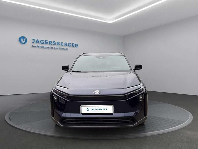 Neu Toyota bZ4X Active 166 kW (227 PS) 2026 SUV