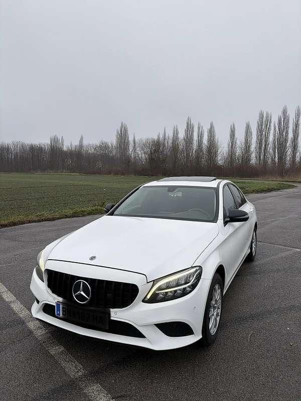 Gebraucht Mercedes C200 160 PS (117 kW) 2019 Limousine